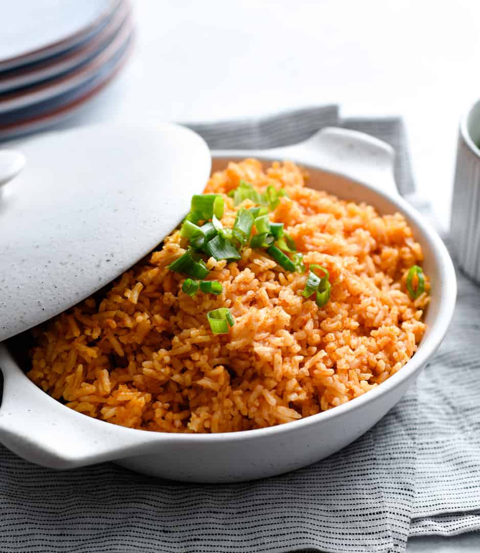 https://thedinnerbell.recipes/wp-content/uploads/2020/11/Mexican-style-rice-restaurant-1.jpg