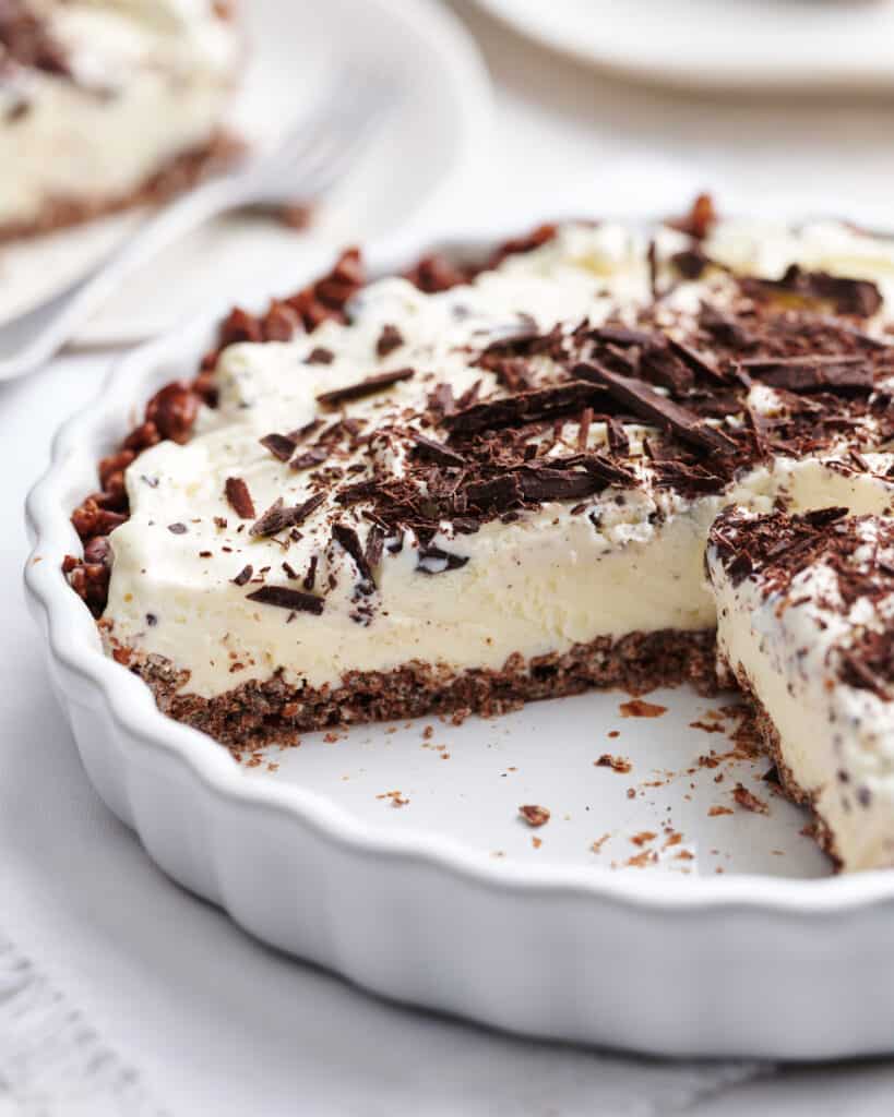 Easy Ice Cream Pie 4 Ingredients The Dinner Bell 