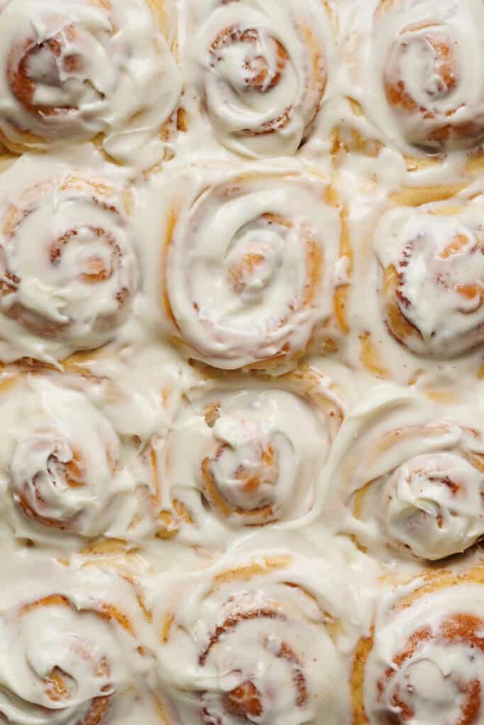 cinnamon rolls with frosting