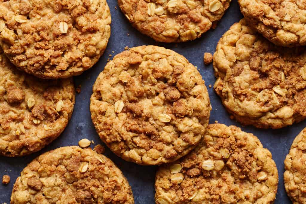 cinnamon oatmeal cookies with streusel viewed overhead 