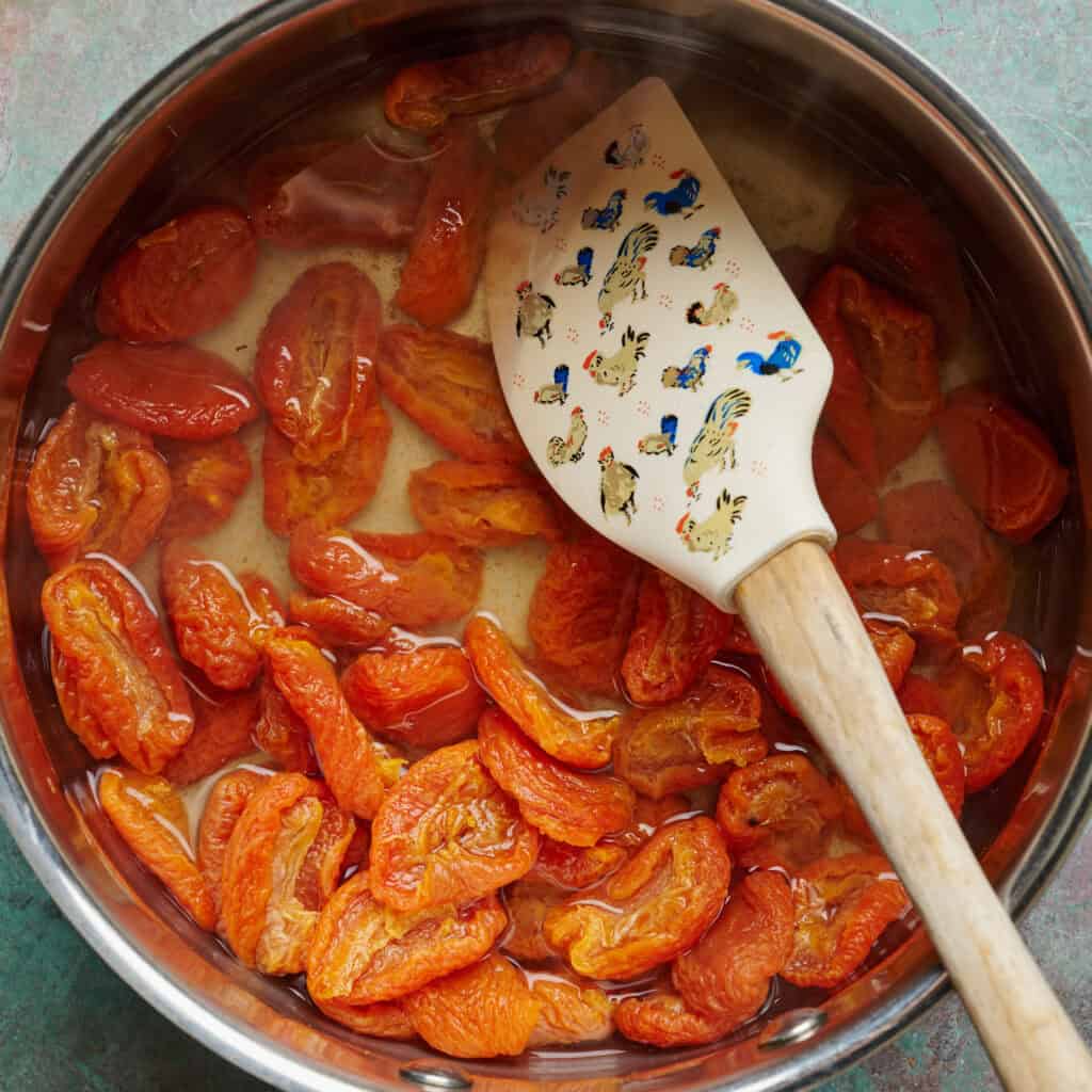 apricots in a saucepan