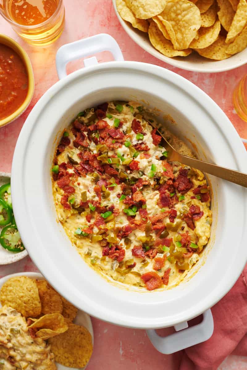 Crock Pot Jalapeño Popper Dip with Bacon