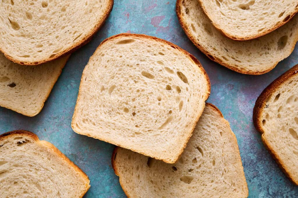 sourdough sandwich bread slices