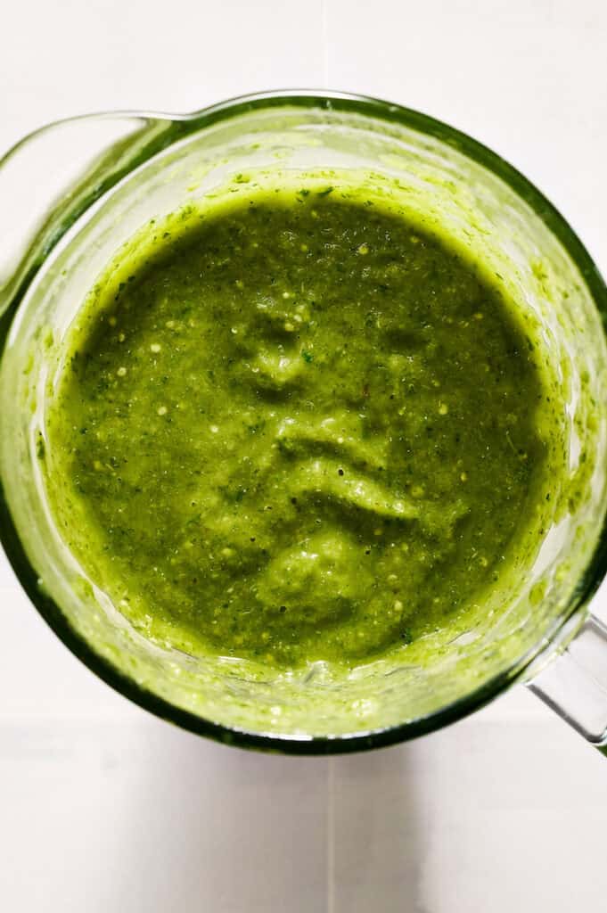 green chile verde sauce in a blender